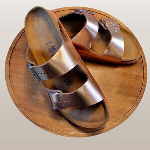 BIRKENSTOCK Arizona Soft Footbed Rose Gold Metallic Sandals / Size 40 N / NWT